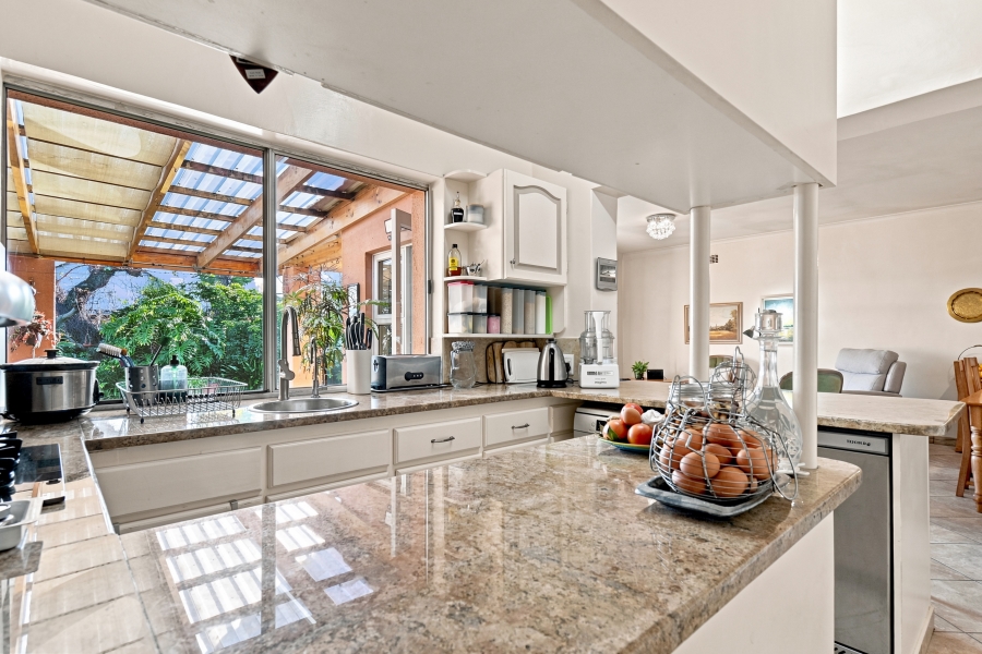 3 Bedroom Property for Sale in Wetton Western Cape